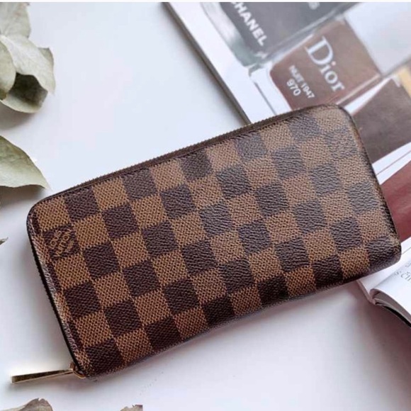 Louis Vuitton Handbags - Louis Vuitton Damier Ebene Zippy Wallet